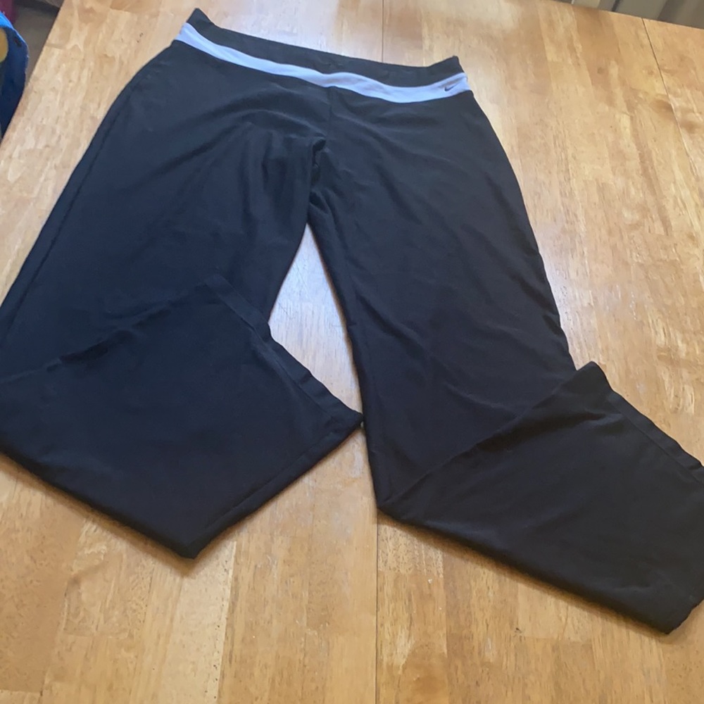 NIke Dri Fit black & White spandex wide leg yoga pants nice sz L (12-14)